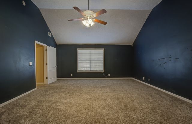 2804 Sharpie Dr, Clarksville, TN 37040