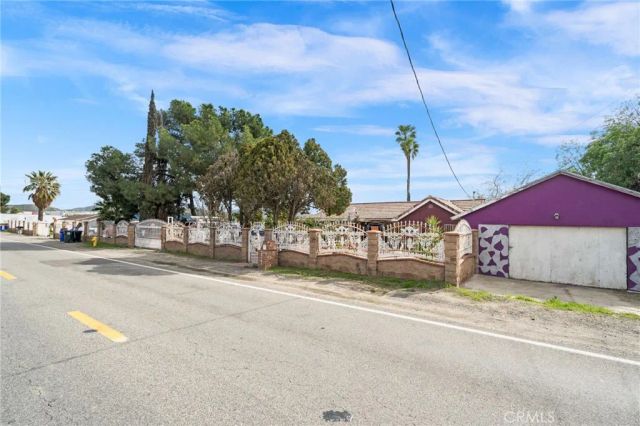 19597 Jurupa Avenue, Bloomington, CA 92316