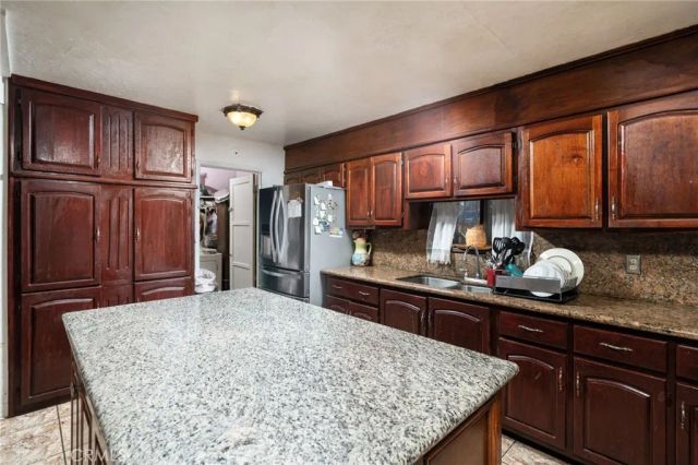 19597 Jurupa Avenue, Bloomington, CA 92316