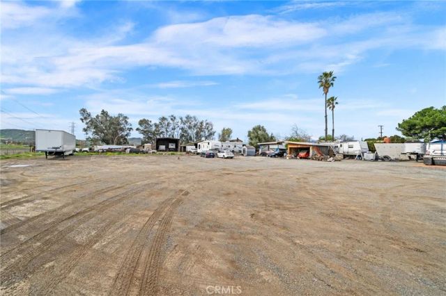 19597 Jurupa Avenue, Bloomington, CA 92316