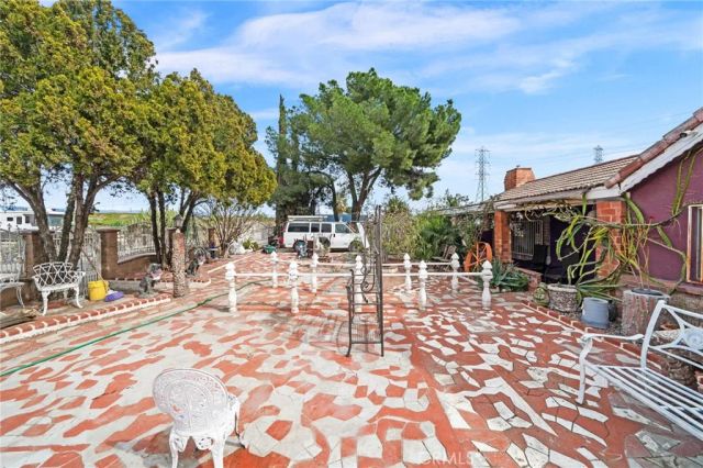 19597 Jurupa Avenue, Bloomington, CA 92316