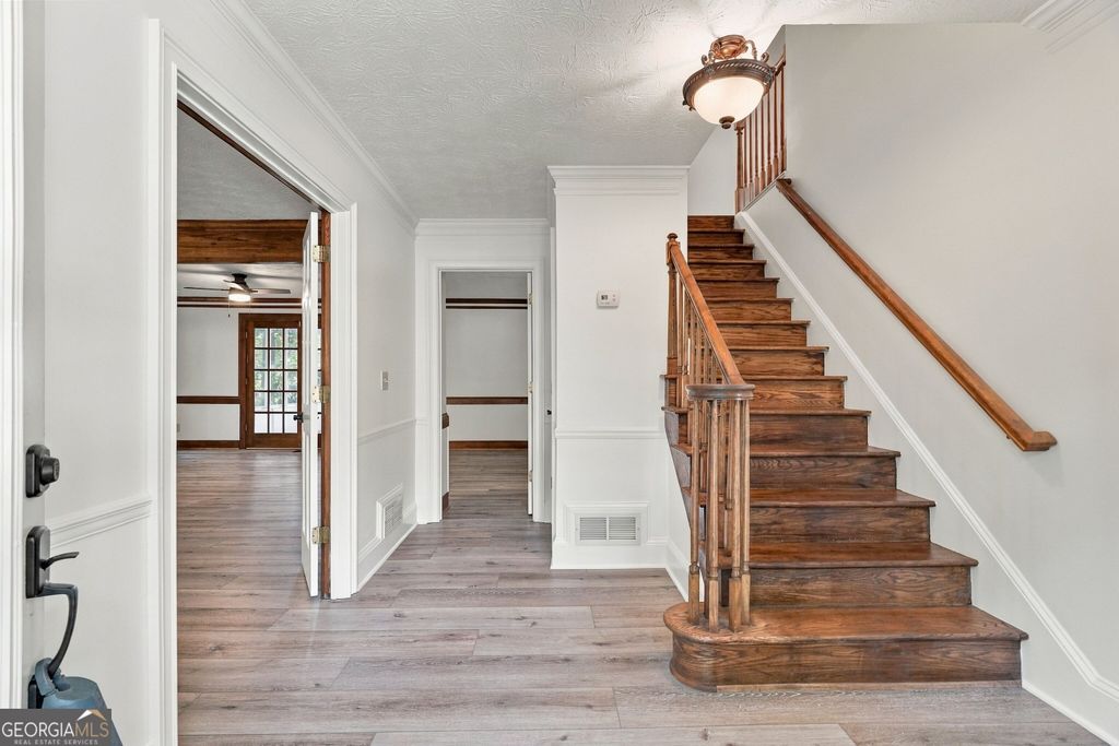 4690 Nutmeg Way SW, Lilburn, GA 30047 — photo 3