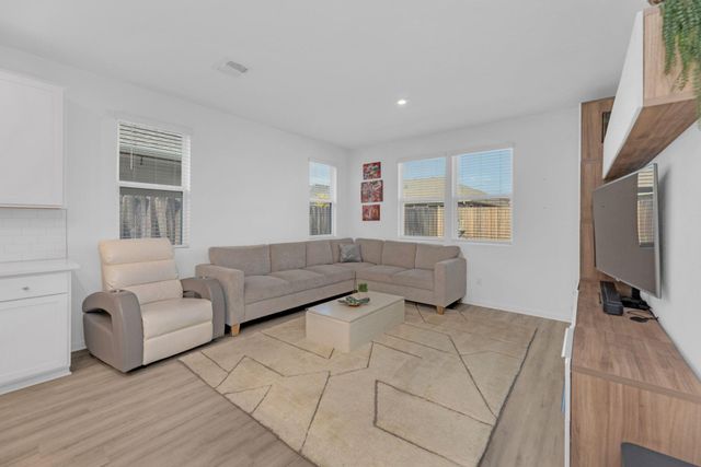 20704 John Gill DR, Manor, TX 78653