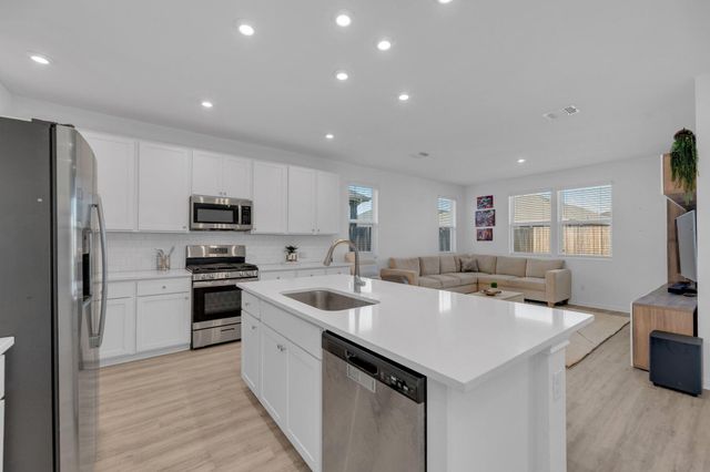 20704 John Gill DR, Manor, TX 78653