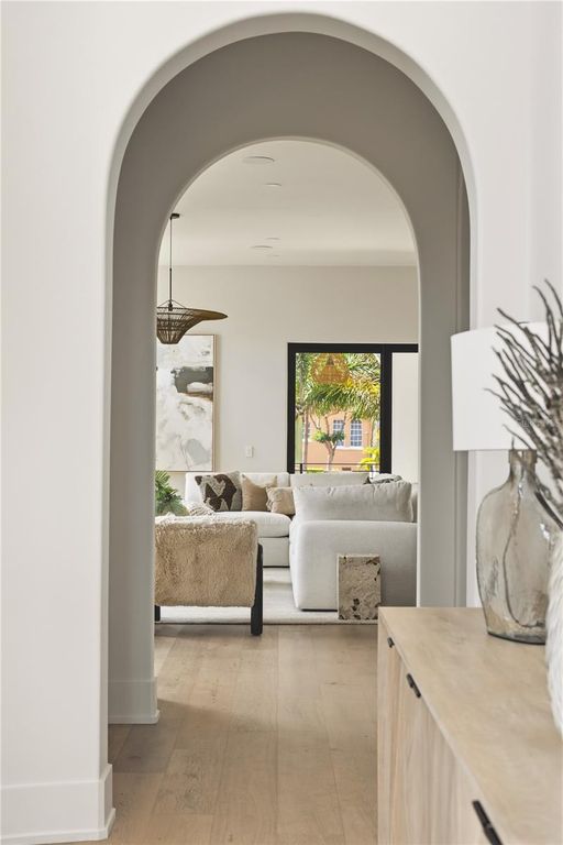 Image 6 of property listing at 130 ADRIATIC AVENUE, Tampa, FL 33606
