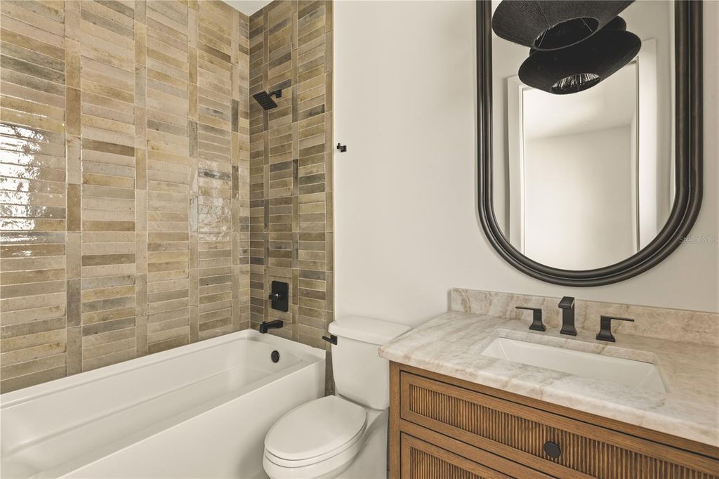 Image 57 of property listing at 130 ADRIATIC AVENUE, Tampa, FL 33606