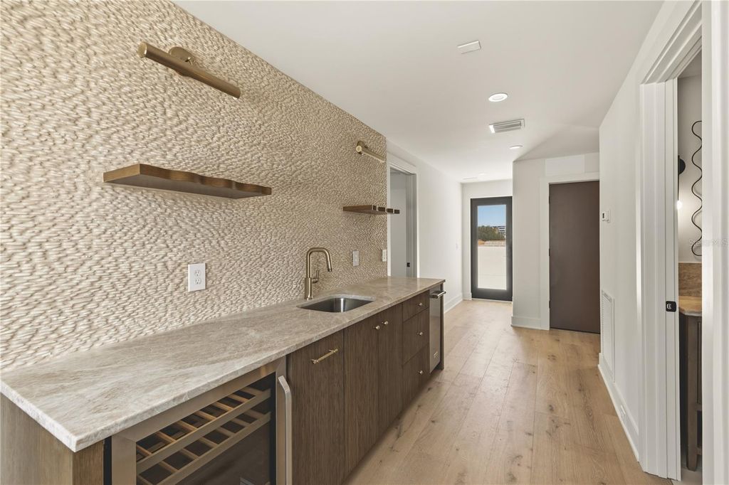 Image 63 of property listing at 130 ADRIATIC AVENUE, Tampa, FL 33606