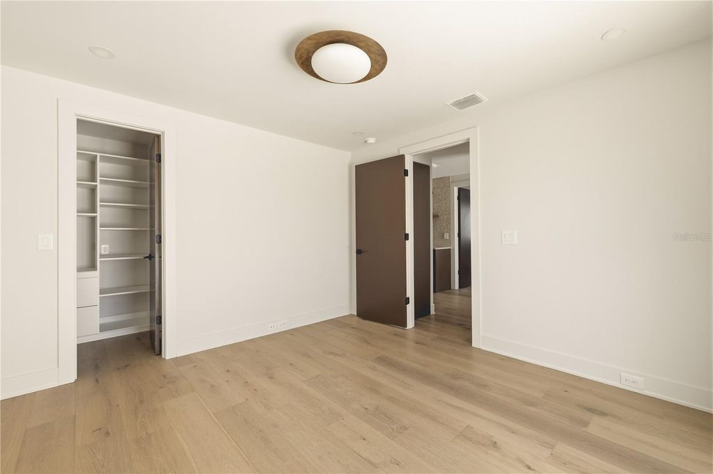 Image 70 of property listing at 130 ADRIATIC AVENUE, Tampa, FL 33606