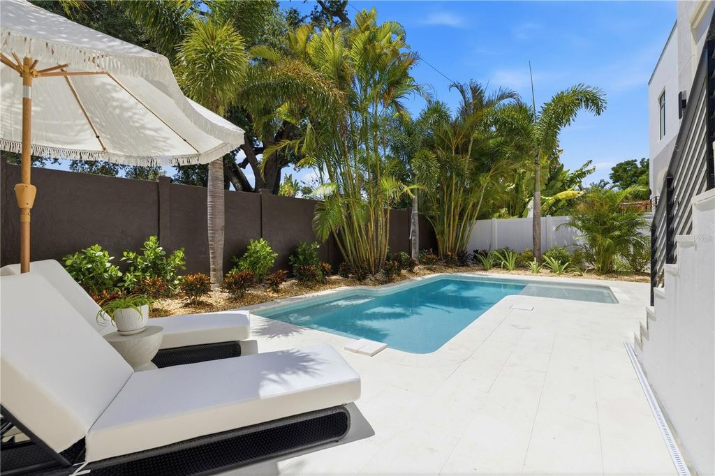 Image 81 of property listing at 130 ADRIATIC AVENUE, Tampa, FL 33606