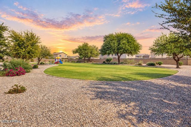 31193 N MESQUITE Way, San Tan Valley, AZ 85143
