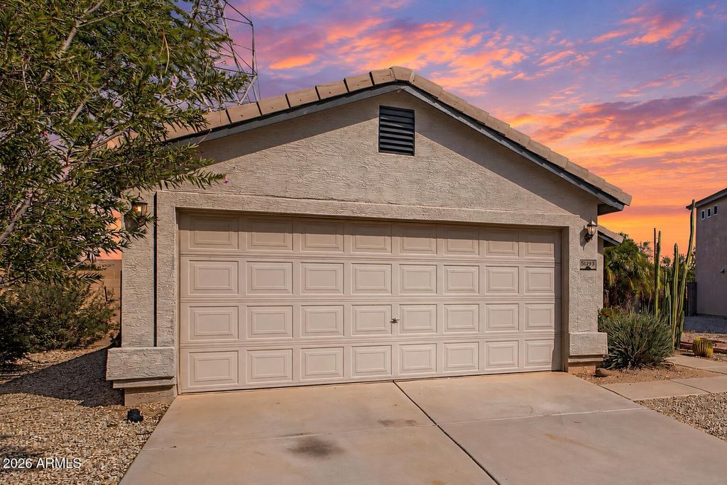 31193 N MESQUITE Way, San Tan Valley, AZ 85143
