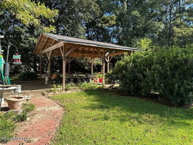 220 Lower Woodville Road, Natchez, MS 39120
