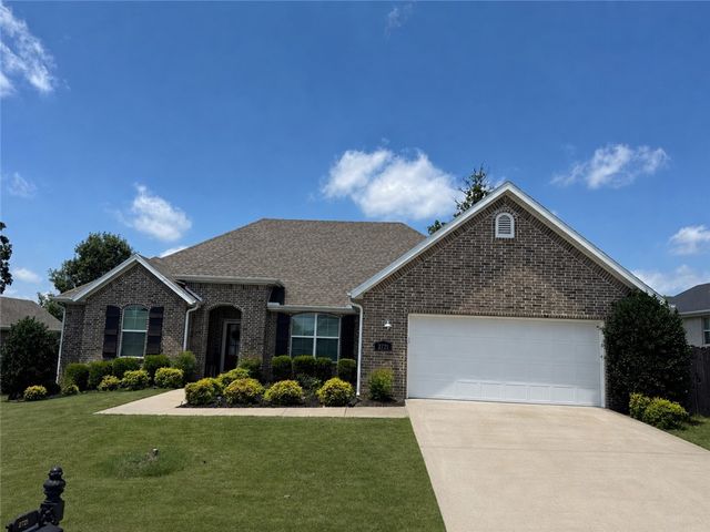 2721 N Grey Squirrel Drive, Fayetteville, AR 72704