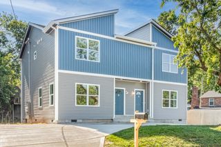 415 9th St, Clarksville, TN 37040