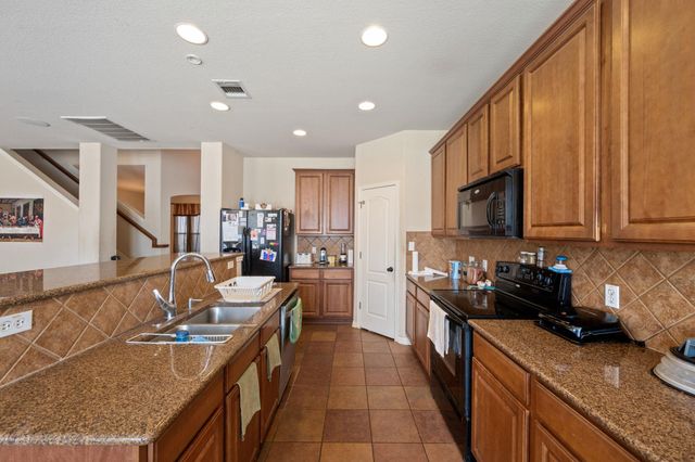 203 Holland ST, Hutto, TX 78634