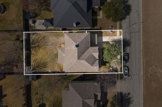 203 Holland ST, Hutto, TX 78634