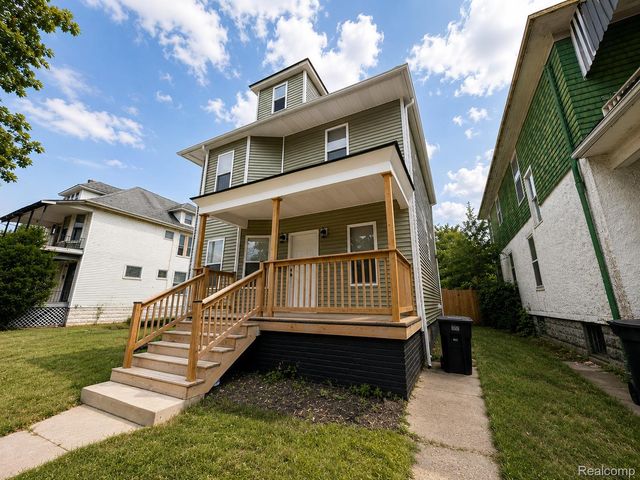 592 Leicester Court, Detroit, MI 48202