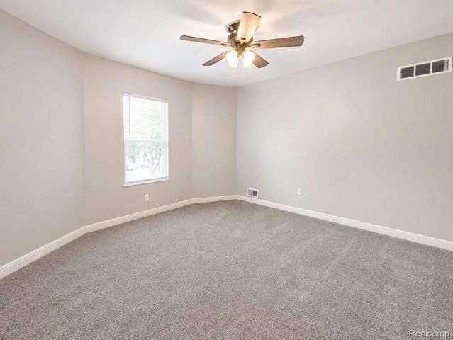 592 Leicester Court, Detroit, MI 48202