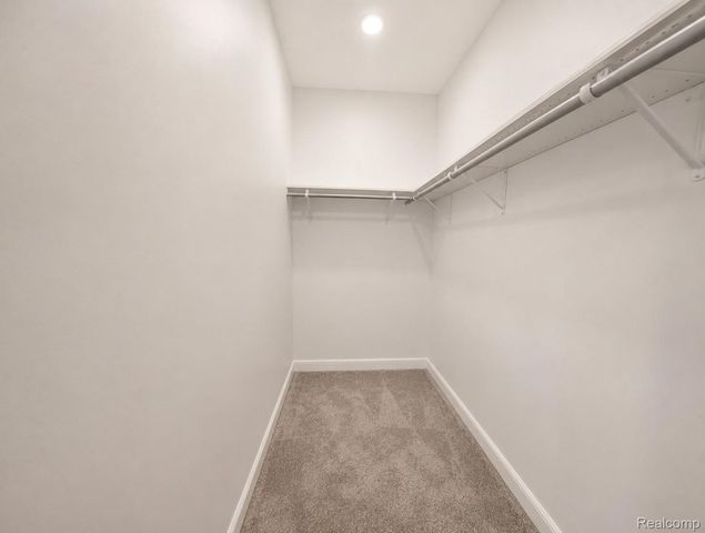 592 Leicester Court, Detroit, MI 48202
