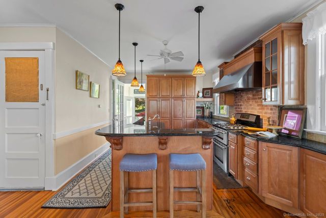 86 Tyler Avenue, Groton, CT 06340