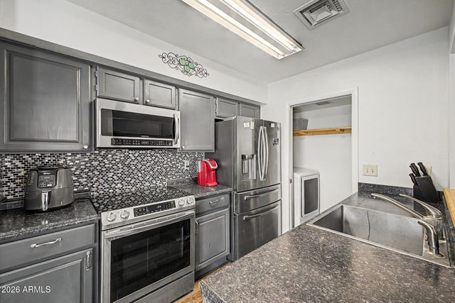 16493 N 67TH Lane, Peoria, AZ 85382