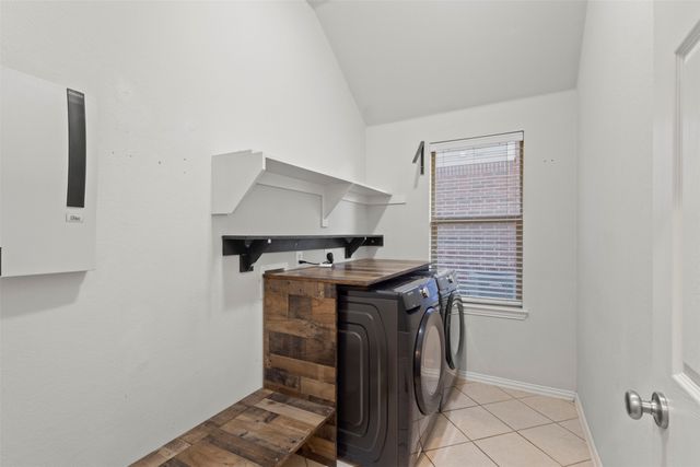 1931 Highland Oaks Drive, Wylie, TX 75098