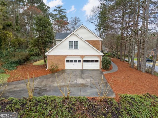 4150 Woodlark Court NE, Roswell, GA 30075