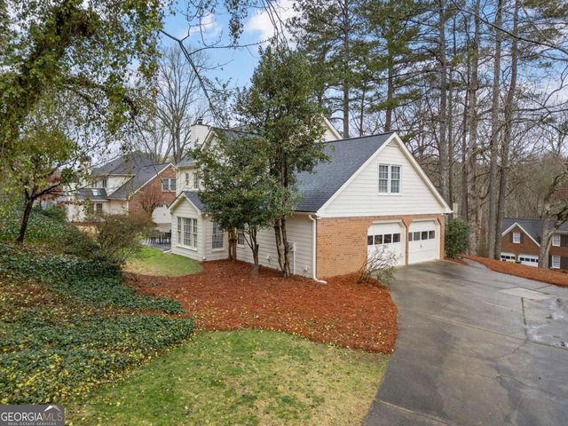 4150 Woodlark Court NE, Roswell, GA 30075