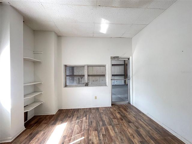 37594 US HIGHWAY 19 N, Palm Harbor, FL 34684