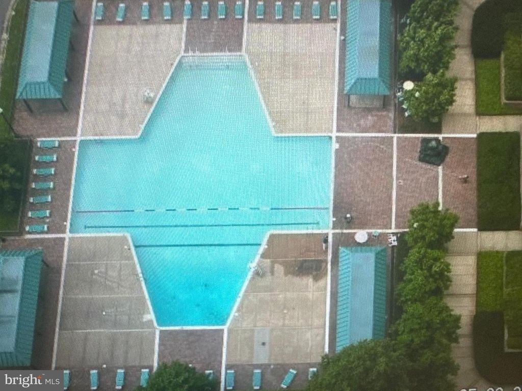 5501 SEMINARY RD #214S, Falls Church, VA 22041