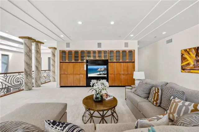 931 Hampton, Arcadia, CA 91006
