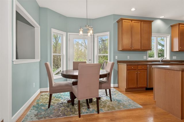 1762 Schlegel Rd, Webster, NY 14580