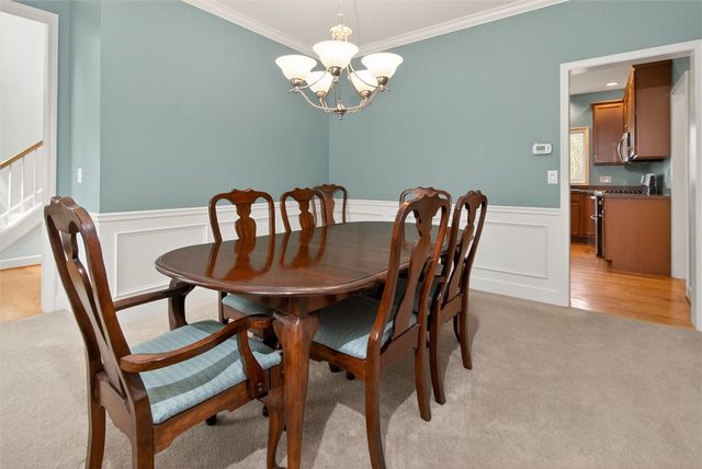 1762 Schlegel Rd, Webster, NY 14580