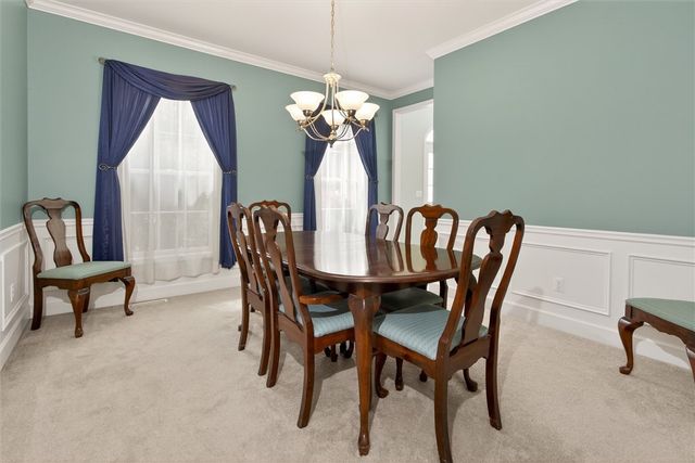 1762 Schlegel Rd, Webster, NY 14580