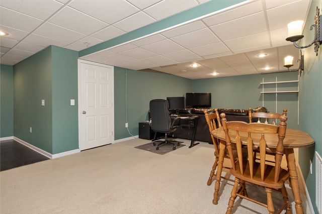 1762 Schlegel Rd, Webster, NY 14580