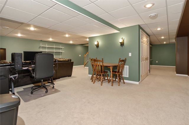 1762 Schlegel Rd, Webster, NY 14580