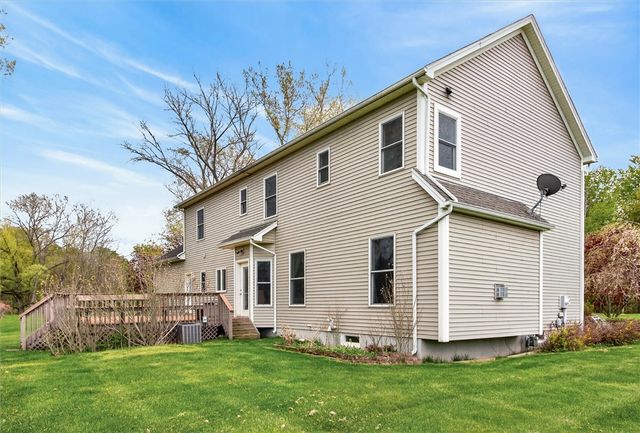 1762 Schlegel Rd, Webster, NY 14580