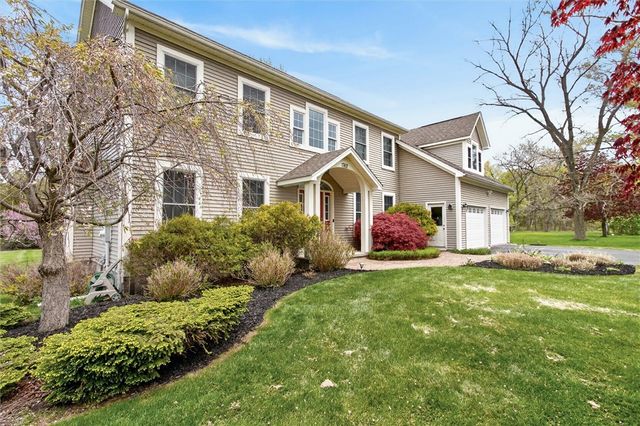 1762 Schlegel Rd, Webster, NY 14580