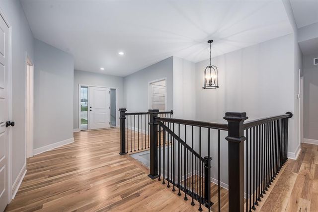 24695 Evans Road, Tonganoxie, KS 66086