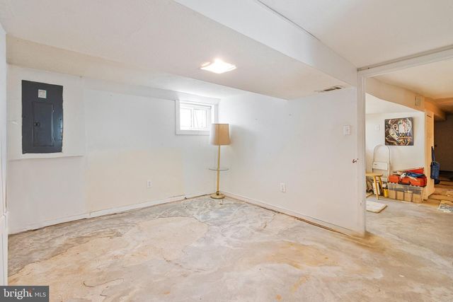 6105 KOLB ST, Fairmount Heights, MD 20743