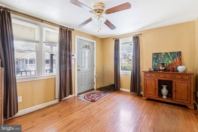 6105 KOLB ST, Fairmount Heights, MD 20743