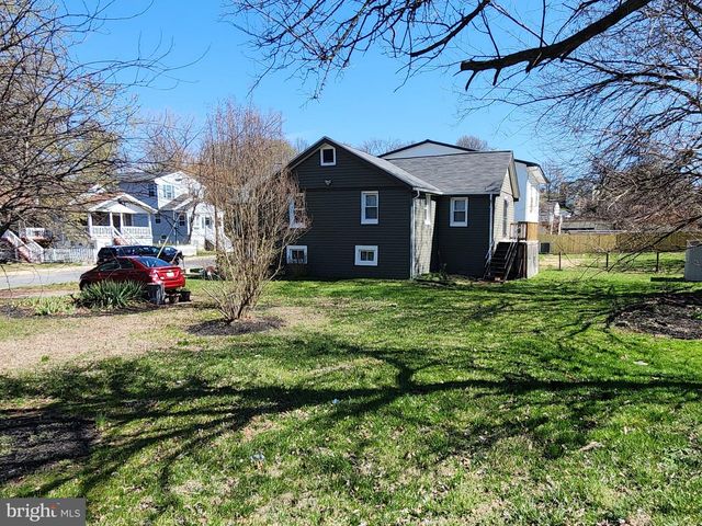 6105 KOLB ST, Fairmount Heights, MD 20743