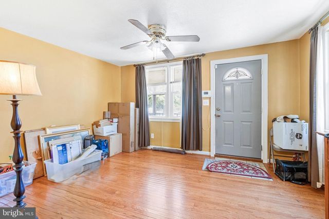 6105 KOLB ST, Fairmount Heights, MD 20743
