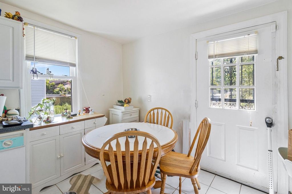 Image 15 of property listing at 6105 KOLB ST, Fairmount Heights, MD 20743