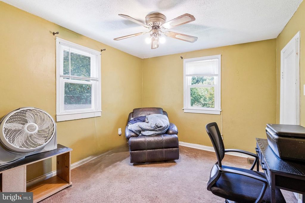 Image 23 of property listing at 6105 KOLB ST, Fairmount Heights, MD 20743