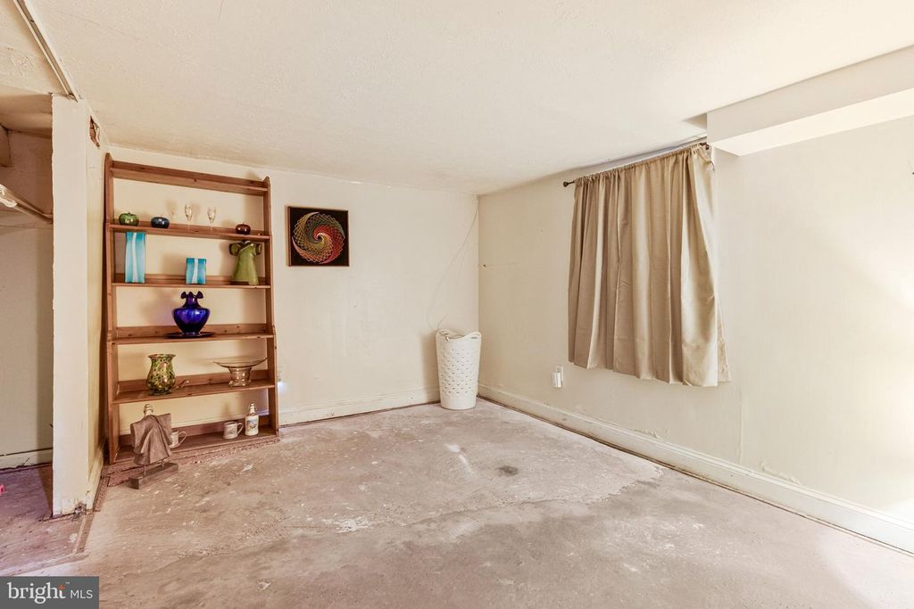 Image 31 of property listing at 6105 KOLB ST, Fairmount Heights, MD 20743