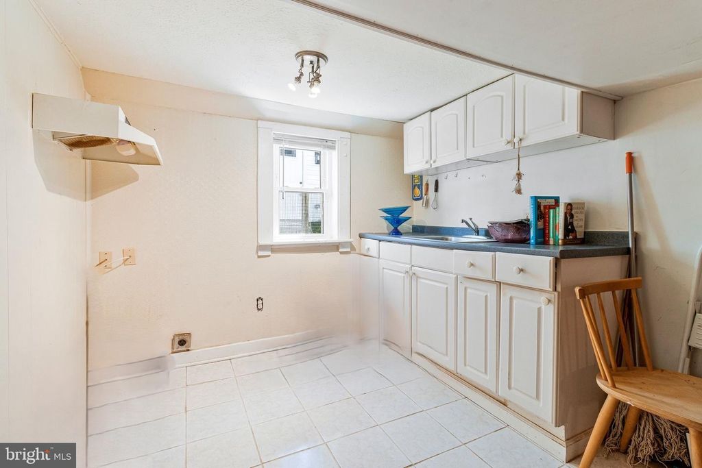 Image 35 of property listing at 6105 KOLB ST, Fairmount Heights, MD 20743