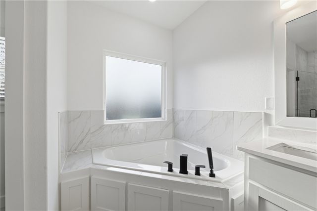 3 Moniave Lane, Bella Vista, AR 72715