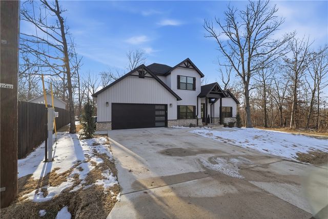 3 Moniave Lane, Bella Vista, AR 72715