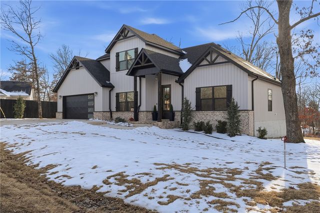 3 Moniave Lane, Bella Vista, AR 72715
